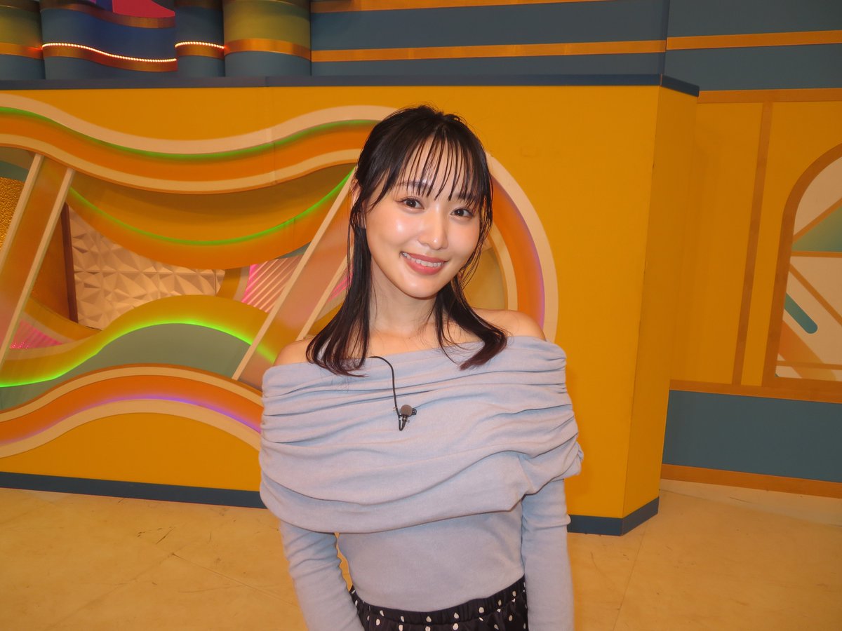 sugaiyuuka1129's tweet photo. 📺『開運！なんでも #鑑定団 』

今夜のゲストは
声優の梶原岳人さん🎙️

お宝は
端石硯やミニカーコレクション
などなど…✨

秋の装いになってきましたね🍂
今夜もお楽しみに！
(staff)
#菅井友香 https://t.co/aCLBO4V7FF