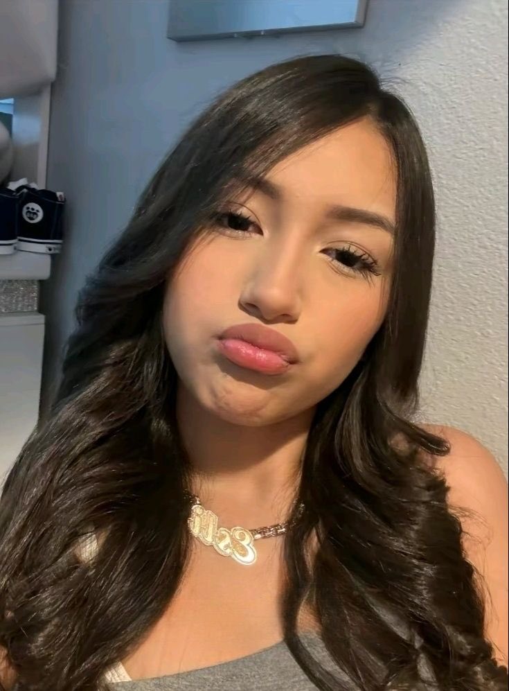 esli_luvr's tweet photo. Someone PLEASE trib and send me it in dms or if you have a vid alr dm me please 🙏#esli #eslimendez #cumtributeِs https://t.co/8kq3UwfN7g