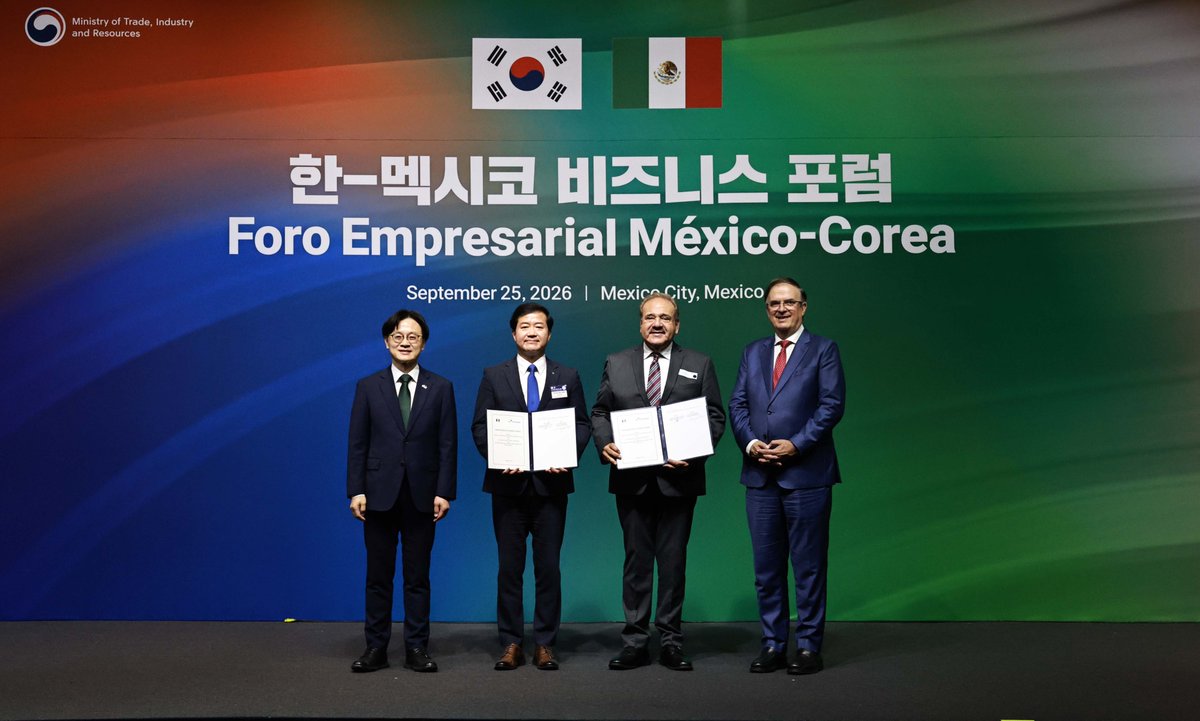 MOTIRKoreaEng's tweet photo. On September 25, #MOTIR Minister JK Kim and #Mexico’s Secretary of Economy Marcelo Ebrard attended an MOU signing ceremony covering bilateral cooperation in areas including aerospace, automotive parts, and trade and investment. https://t.co/TteUkFr1my