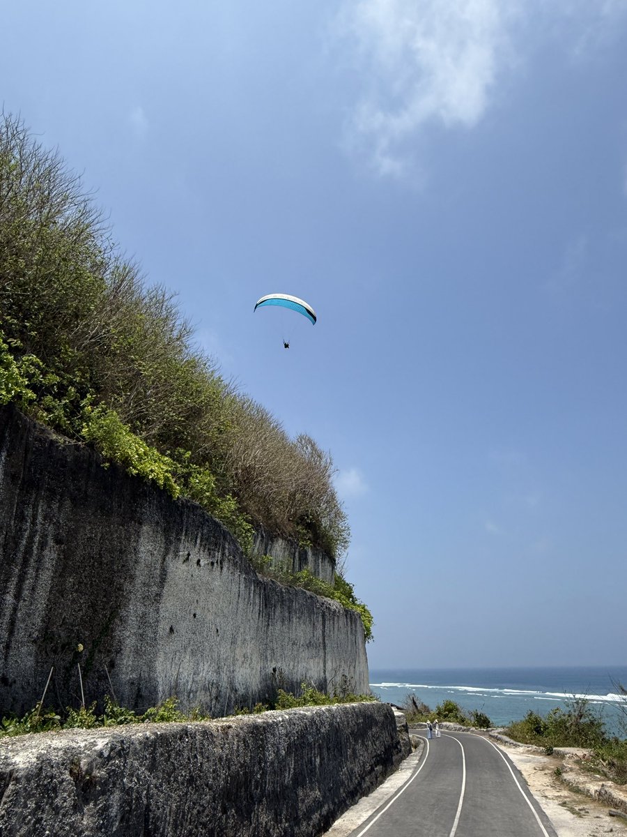 0xEthan2589's tweet photo. 🏖️ https://t.co/fs51k7XQh1