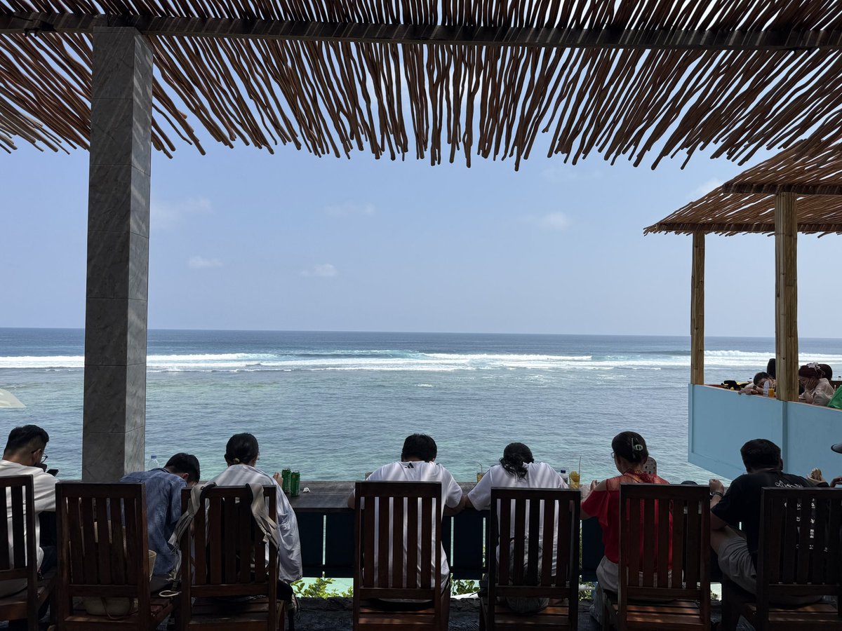0xEthan2589's tweet photo. 🏖️ https://t.co/fs51k7XQh1