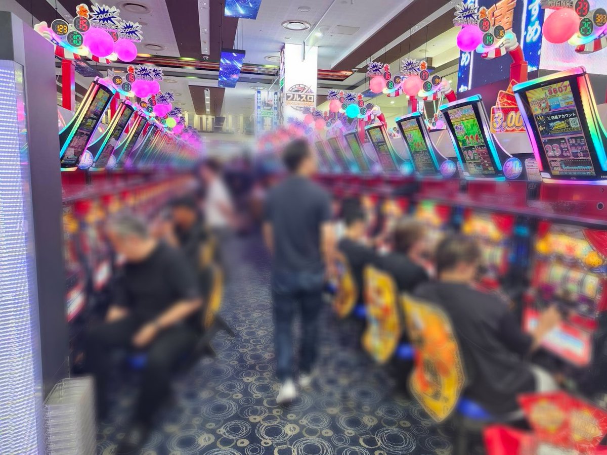 FULL777SPIN's tweet photo. 【総評】
9/19 SUPERCONCORDE
💎フルスロットルスピン💎

静岡の激戦の中心であり
始まりの場所でもある
SUPERCONCORDEで
💎フルスロットルスピン💎

今回はAタイプを中心に圧倒的な景色が広がった。
全体の平均回転数約4,200G越えという優秀な数字。
今回の主役を飾ったのは『ミスター.クレア』といったA・BT機。
ミスターに関してはが平均回転数8,700G越えと間違いのない結果となった。
定番となりつつある『カバネリ海門』も平均回転数6,000G弱と存在感を見せてくれた。

次回の開催予定は来月。
【さぁアクセル全開でいこう】　　pr