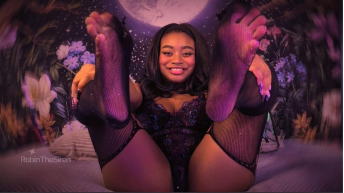 robinthesiren's tweet photo. you're my favorite foot fool <3
#nylon #soles #feet #arches #ebony #femdom #findom #paypiggy https://t.co/e0TOi43LBF