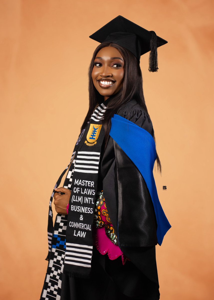 maame__agyeiwa's tweet photo. This is GOD-ACITY!

2nd Degree - Master of Laws (LLM) in International Business &amp; Commercial Law successfully bagged!✨🎓✨

#Graduate #Law #LLM #MasterofLaws #Graduation2026 https://t.co/eWIlWsmWGl