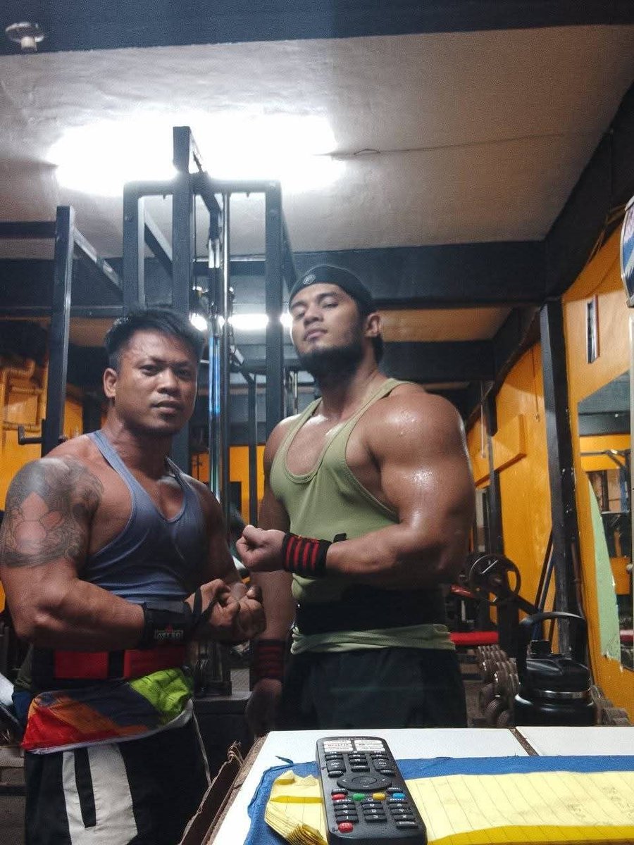 Aljonfucker33's tweet photo. pili na kayo sa dalawa Kong tropa
@gymmaddick @Mjhunmarin1201 
palaban parehas Yan ....

subscribe nadin kayo SA channel KO mga boss pang baon Lang Ng anak KO salamat in advance pm na may kantutan at mga Jakol KO SA TG channel KO kasama babae at bakla https://t.co/sjpmXveud8