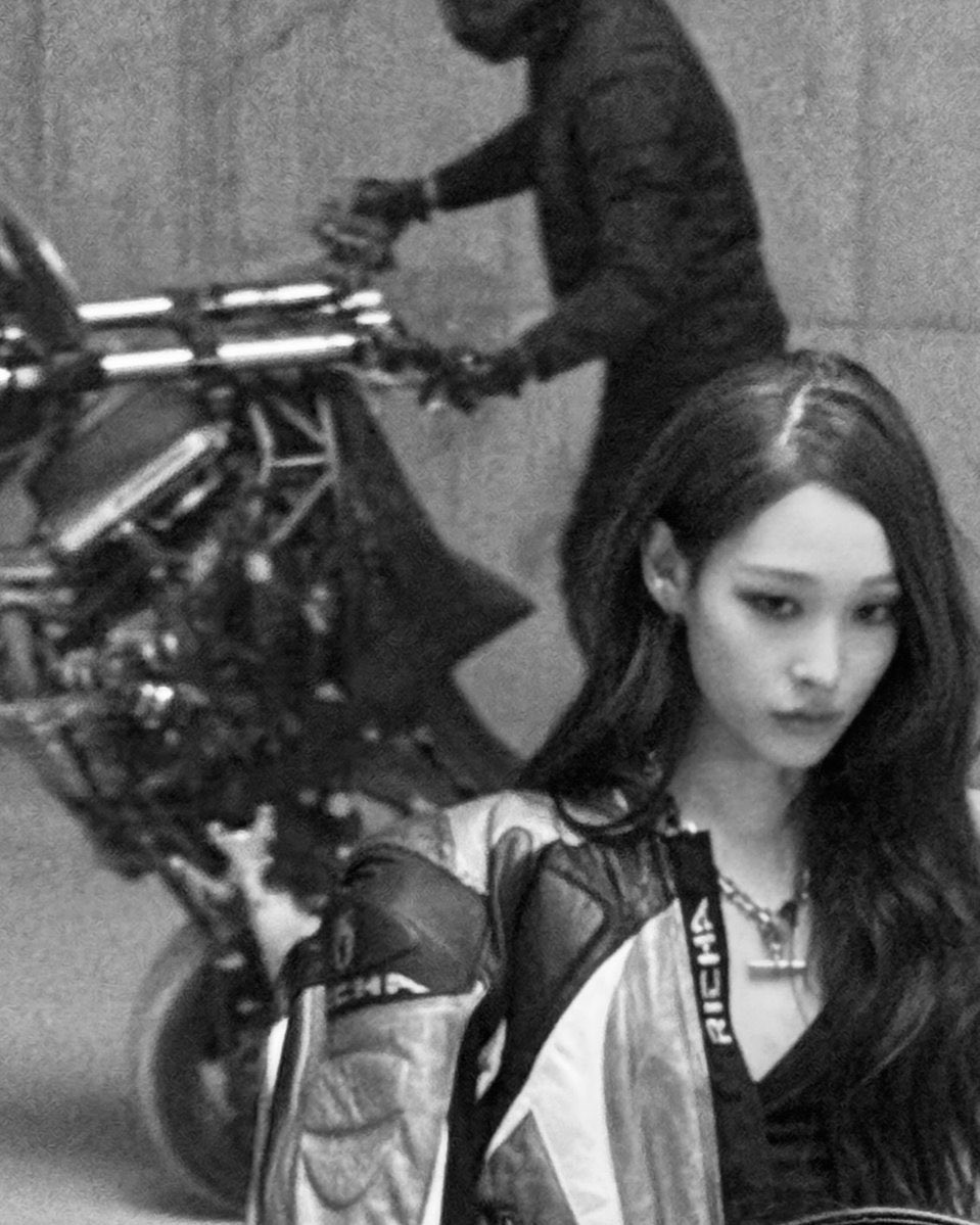 adprojectpics's tweet photo. ANNIE Instagram update (1/3) https://t.co/NkuYFikRdC