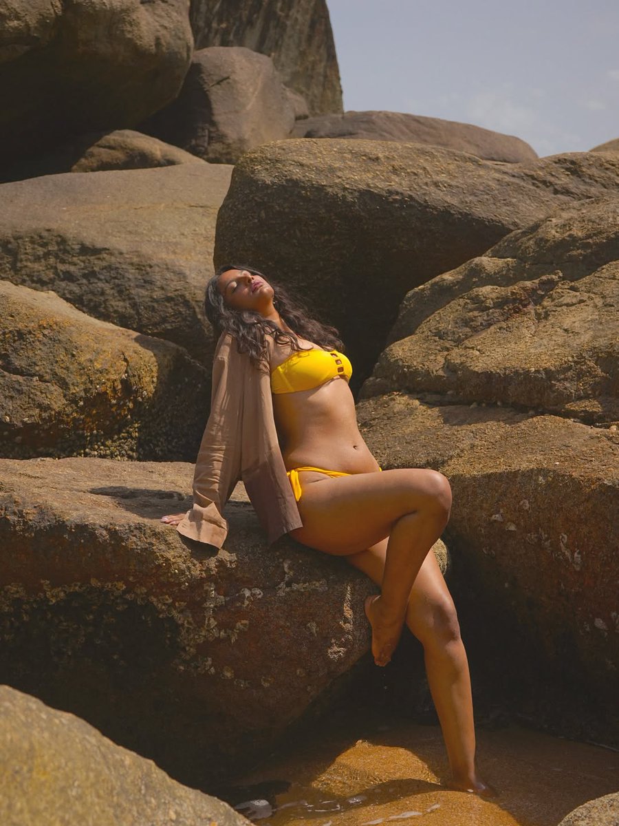 Berlin_1993's tweet photo. #Olivia👙 https://t.co/tNH3rn1fcN