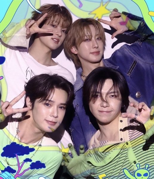 shuajujuuu's tweet photo. photo booth pics never looked better omg https://t.co/I3VyaWkSgO