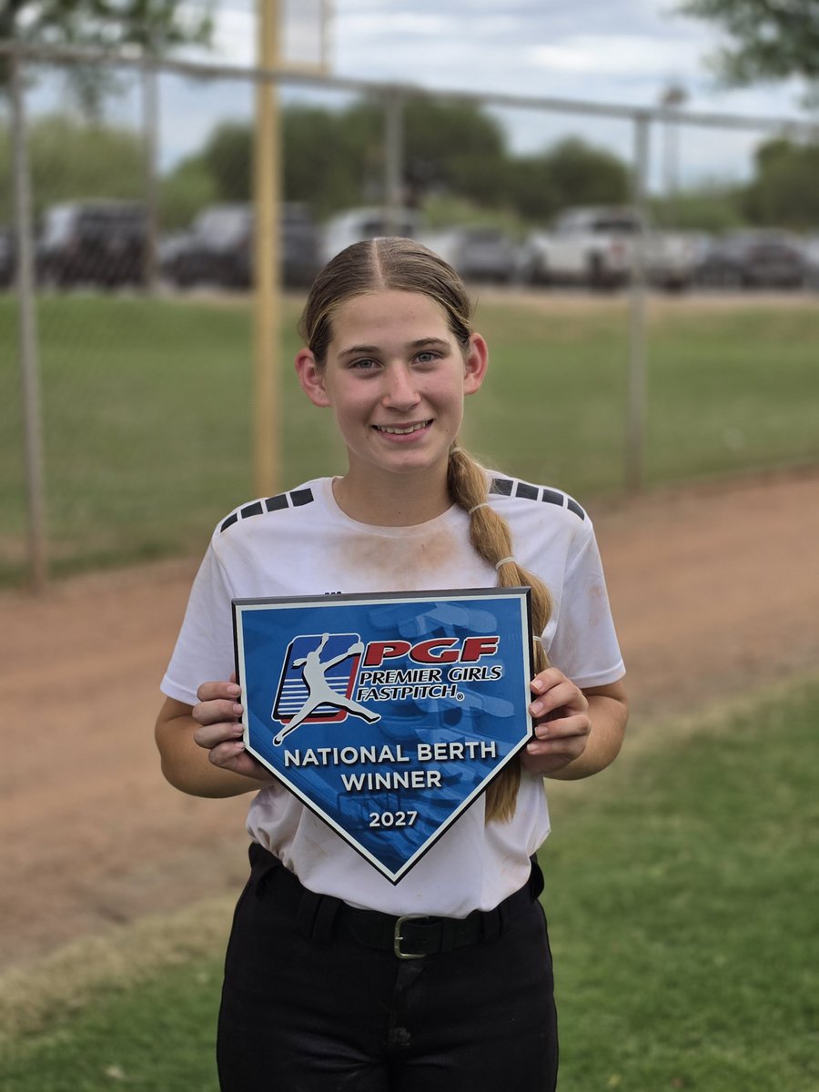 KayliaNavarro's tweet photo. So proud of our Team San Diego Muren 14u squad this weekend. We attended a PGF qualifier in AZ. Went 4-0. Earned a PREMIER berth.

Pitching stats:
12 IP, 20 K's, 6 hits, 0 walks, 1 ER, .583 ERA, .500 WHIP, .140 BAA - including 7 inning CG in the final game

Hitting stats: .364 avg, 1.000 OPS, 2 1B, 2B, 3B and 3 RBIs

#pgf #softball #pgfpremier #lefty #fypシ゚
