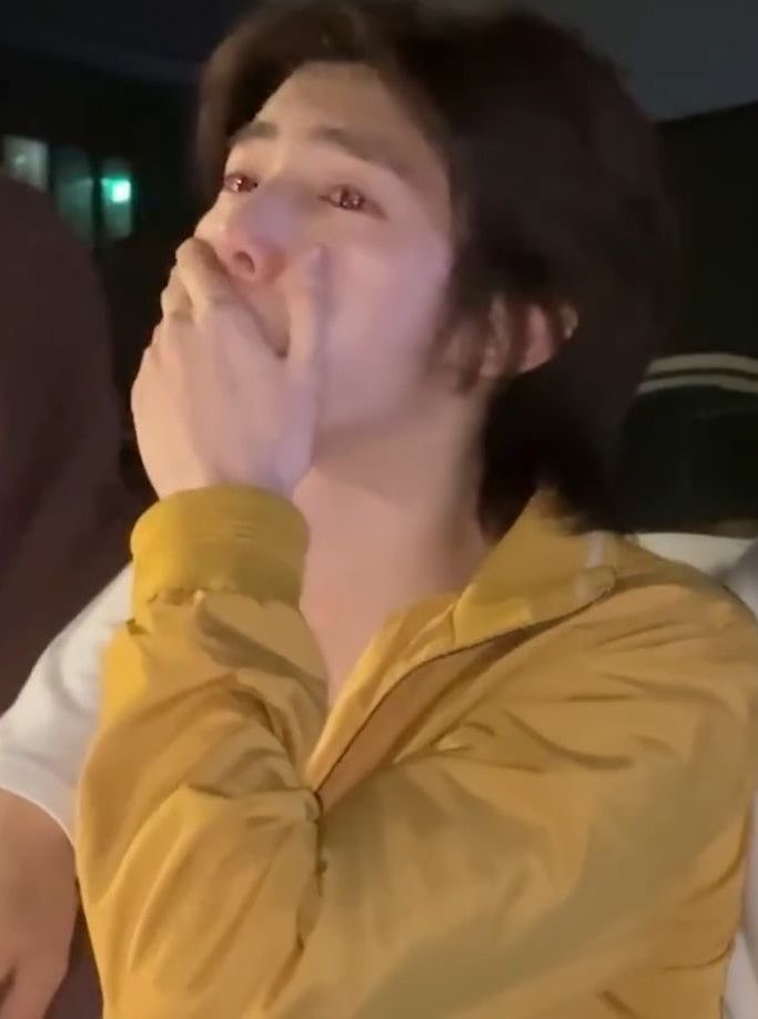 jjamshiman's tweet photo. oh martin i think u just made the entire fandom cry. we really needed this :( https://t.co/sD3yscCub6