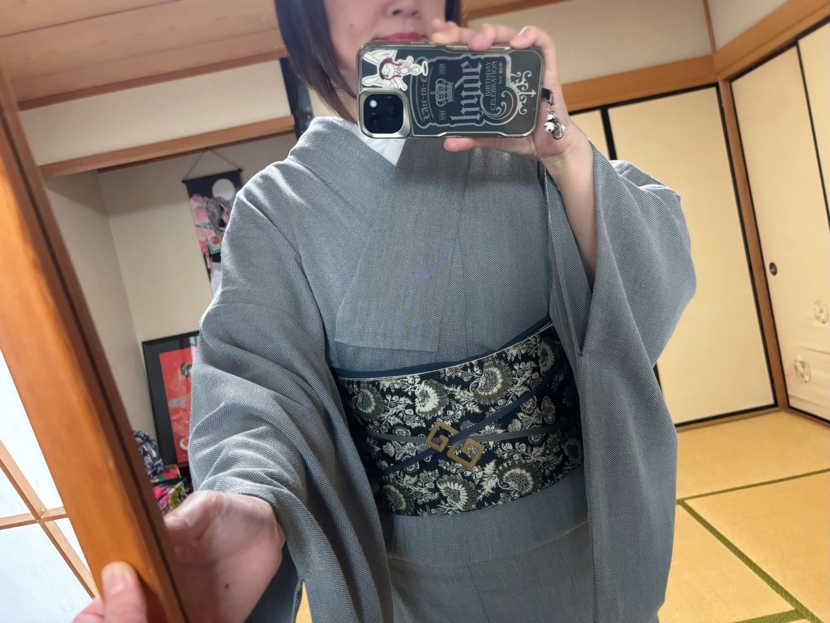 shinsanpyon's tweet photo. クーラー無しで着られる気温は有難いけど湿度が…🌀

その後ダミさんはすっかりお元気です
掌フスベをオヤツと間違える勢いです😋

#着物 #きもの #kimono 
#着付け教室 #キモノ塾アスラン https://t.co/AhtpHUTZ5O