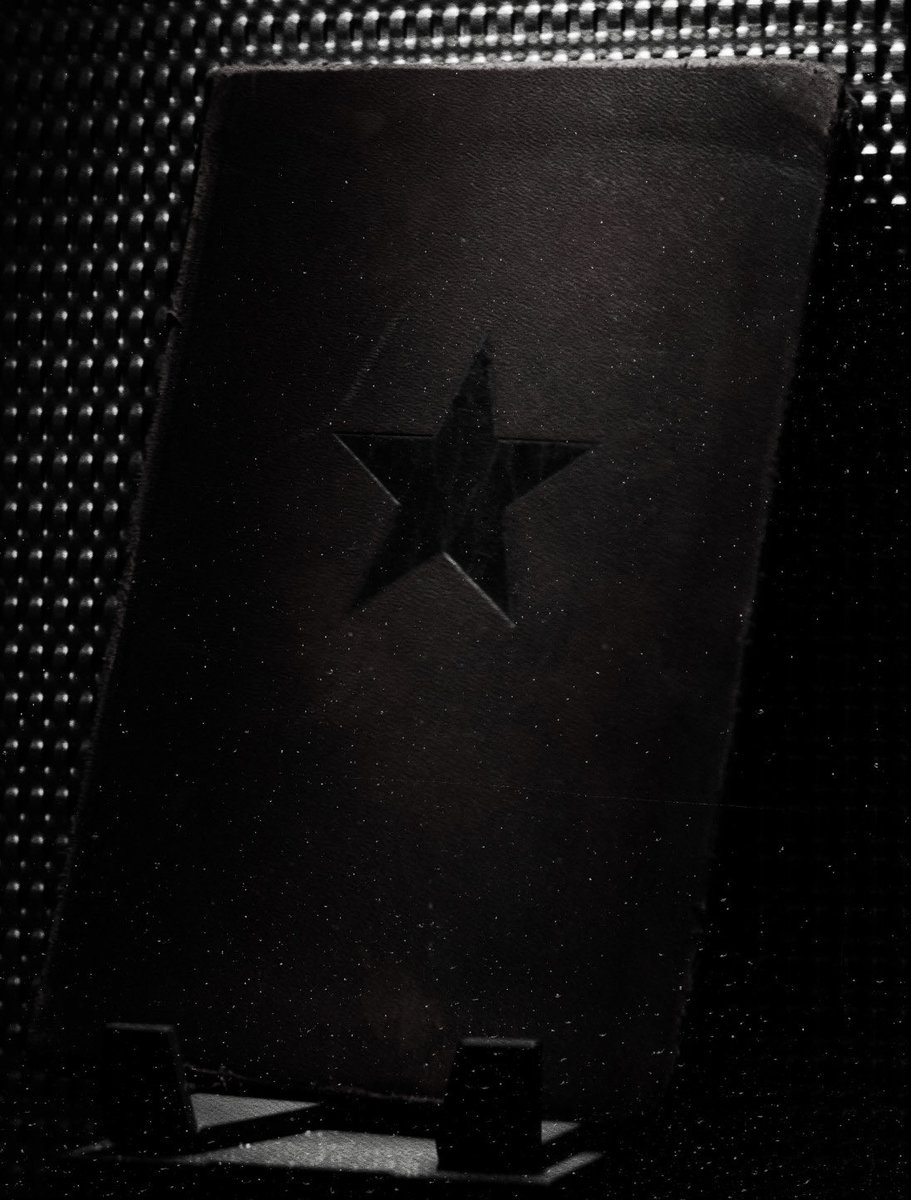 hisbrokenmind_'s tweet photo. https://t.co/eP5baISTnM