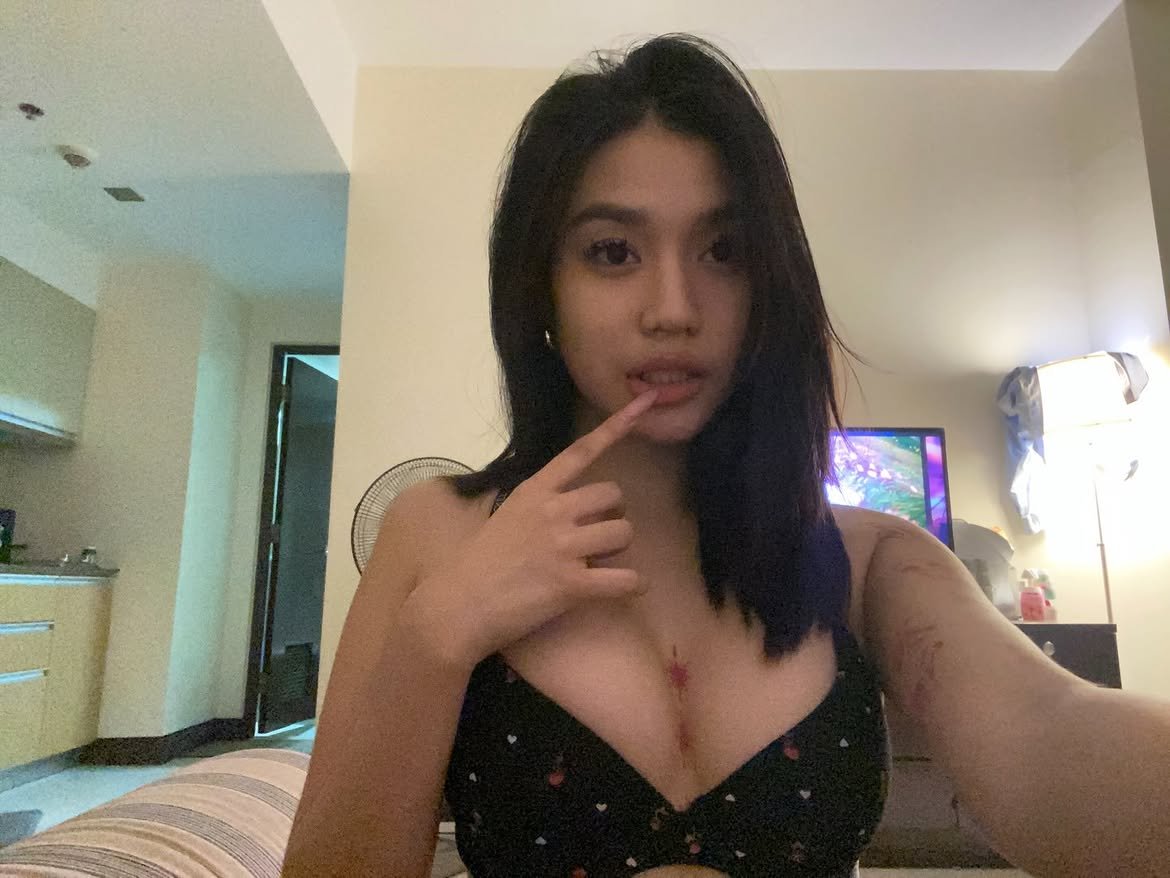 1Priskaaulia_'s tweet photo. bareface https://t.co/RDPALOaDUd