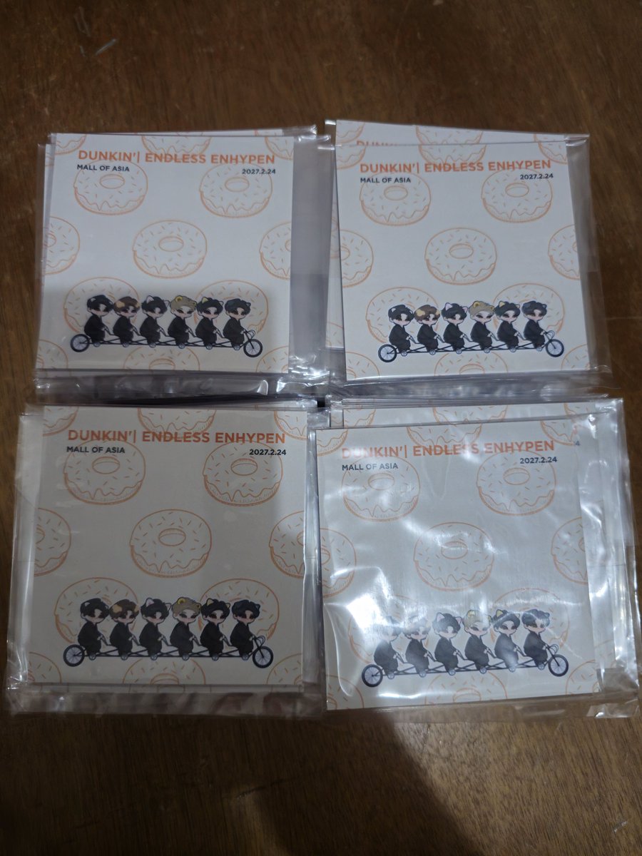 jeykjeykry's tweet photo. ♡ ENDLESS DUNKIN' | ENHYPEN FUN MEET ♡

♡ notepad, stickers, ref magnet

♡ 1:1 
♡ LIKE &amp; RETWEET
♡ LIMITED QTY
♡ open for TRADES 

♡ SEE YA 😻

Fan support by @jeykjeykry 
Art by : @bunmojanoo_

#DunkinPH #ENHYPEN_in_MNL #Dunkin_with_ENHYPEN https://t.co/xk9s1bfuzS