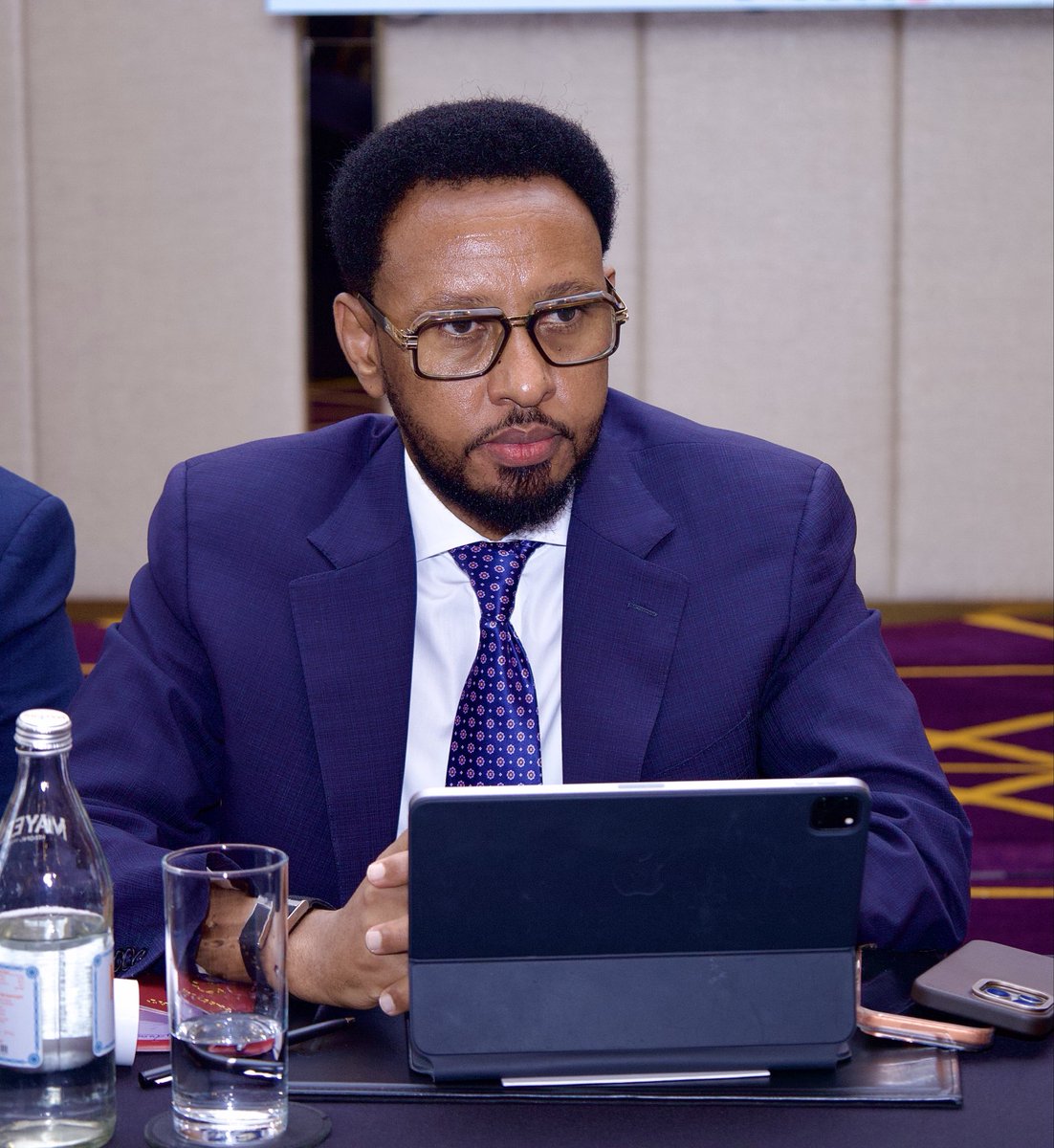 MoF_Somalia's tweet photo. Minister @BihiEgeh is leading the 2026 IMF Article 4 consultations in Nairobi with senior officials from the Fund. The meeting will review economic reform progress, opportunities and challenges to grow the economy including the impact of external shocks on Somalia. https://t.co/7FMjJ0bgmm