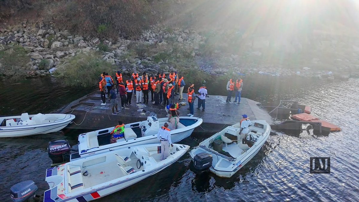 pachenanews's tweet photo. Heads are rolling at RIDA following the Kariba ferry disaster which claimed 97 lives last month. An internal probe blames bad weather &amp; 3 junior staffers for overloading the vessel. Snr officials haven't been touched. Read more; https://t.co/cP2KndvTZq
@daddyhope @bbmhlanga https://t.co/u9mCL84KQ0