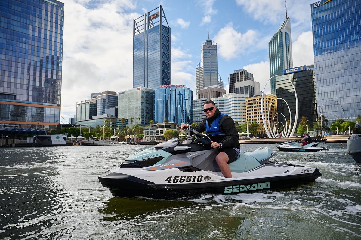 WWEAustralia's tweet photo. .@mikethemiz and @KitWilson_PD are having an AWESOME time in @WestAustralia! 🇦🇺🌊

The countdown to Wrestlepalooza: Perth, #SmackDown and #WWERaw this December is ON! 👀

🎟️ Combo Tickets on sale NOW
🎟️ Individual tickets on sale Wednesday, September 30 via Ticketek! 
🔗 https://t.co/K9z9y9KbG8

#WWEAustralia
