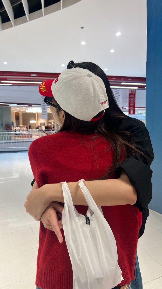 TheEarth4E's tweet photo. ถ้าความคิดถึงมัน … คนได้จริงๆ พี่แอปน้องมิ้มเติมกันไม่พักเลย คิดอะไรไม่เท่า “คิดถึง”

#AppleMim
#Applelapisara #Mimpanthita https://t.co/NUQ7ygGcUj