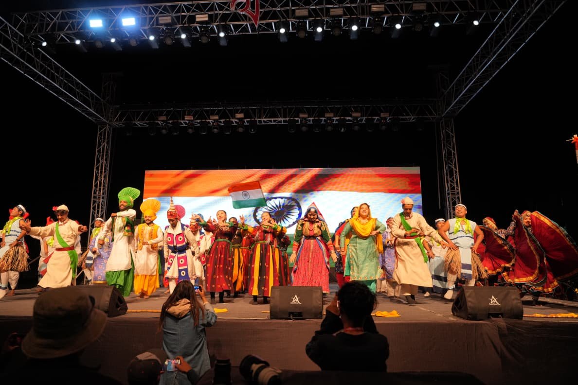 Ladakh_Updates's tweet photo. And what a grand finale to a grand festival!  The Ladakh Festival 2026 came to a spectacular close with an evening filled with music, culture, dance and unforgettable performances. https://t.co/6peafCIlwk