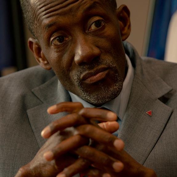MichelF29015597's tweet photo. Bagayoko,
qui est vraiment ce maire LFI qui veut installer la guerre civile dans nos quartiers ? https://t.co/JgmTis8iZw