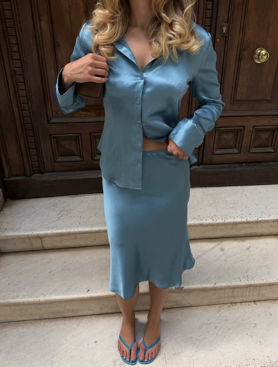 Diorgirlx's tweet photo. blue outfits https://t.co/toKMW9oQHf
