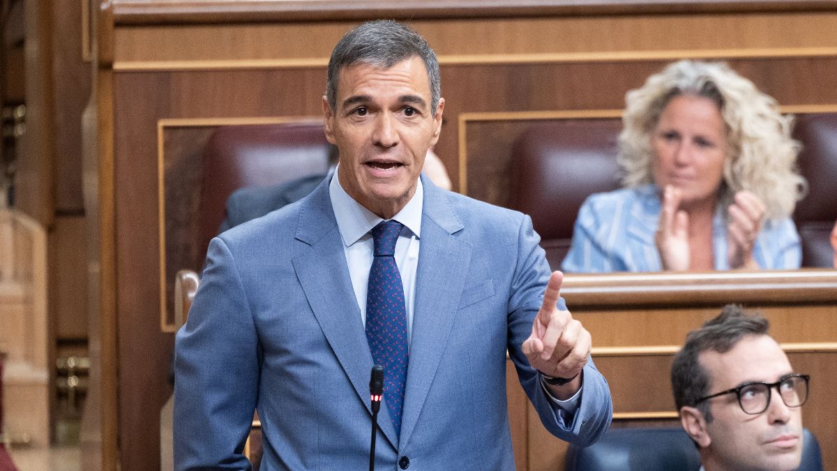 noticiatrabajo's tweet photo. 🔴 #URGENTE | El Gobierno plantea préstamos públicos de hasta 50.000 euros al 0% de interés para la compra de primera vivienda.

La medida cubrirá hasta el 20% del valor del inmueble sin comisiones y a través del ICO. El crédito se concederá a devolver en un plazo de hasta 10 años.

https://t.co/U52r4wDuaX