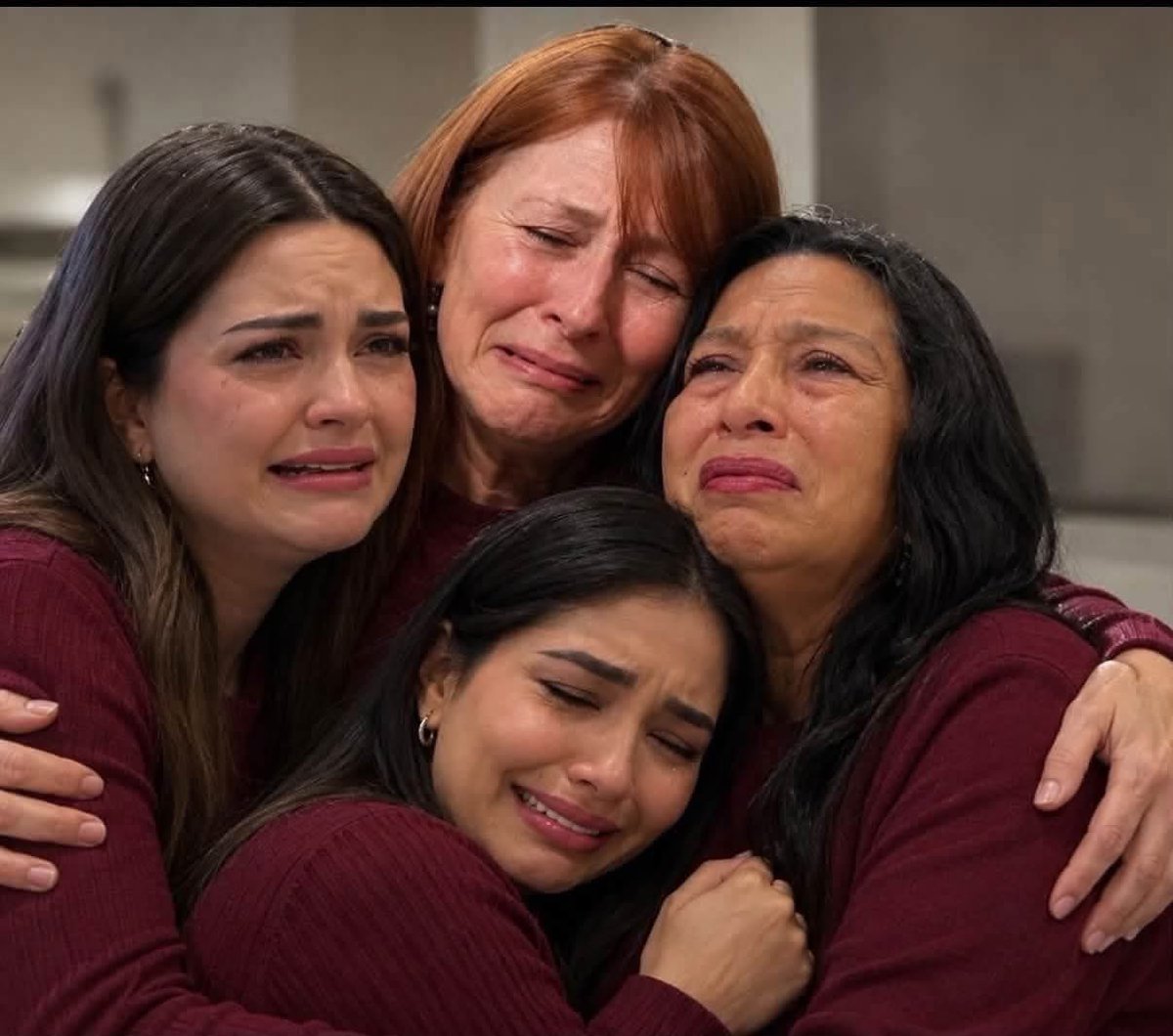 jorgegogdl's tweet photo. Abelina que se robó 900 millones, la Tía Tatis que fue en desastre en Economía, Andrea Chávez y Geraldine Ponce que gastaron millones en su precampaña. 

Todas desafiaron a Claudia Sheinbaum, todas perdieron.

😂 gran inicio de hoy 29 de septiembre mi cumpleaños 🎁 🎈🎂 https://t.co/br2jQqx4u7
