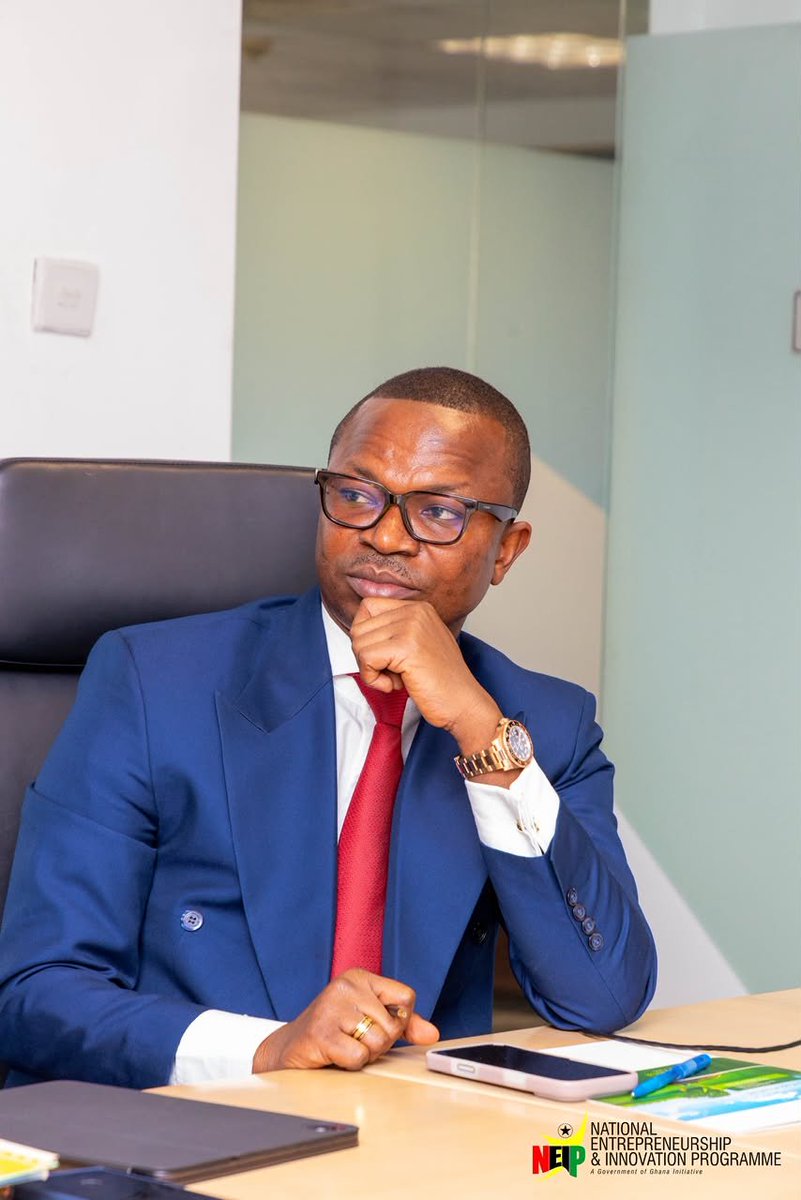 abdul_haq02's tweet photo. Driving the Adwumawura Programme , Empowering thousands of young Ghanaians with training, mentorship, startup capital, and equipment under the flagship Adwumawura initiative led by @EricAdjei_ ESQ 
AYEKOO❤❤ https://t.co/q6iUOyW8TE