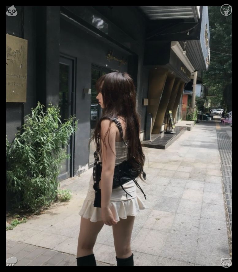 DeyYoungNation's tweet photo. 🍺Pear Jam The jam is thickA bird lands on the porch rail, chirping softly, and Clara watches it, feeling a connection to the world, to the life that surrounds her, to the love that never fades. https://t.co/TQUJOllIyi