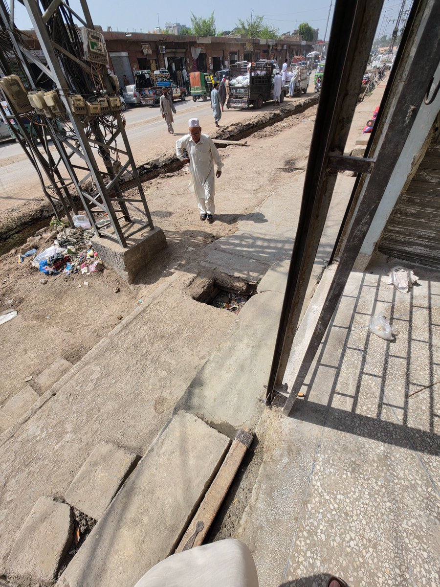 shezkhan1233's tweet photo. @wsspofficial Iqbal plaza ke bahar dalaz road peshawar https://t.co/NNCscaZcrH