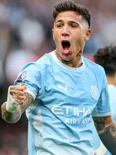 derocktoldme's tweet photo. 🚨𝗠𝗔𝗝𝗢𝗥 𝗕𝗥𝗘𝗔𝗞𝗜𝗡𝗚: Chelsea are reportedly interested in signing Enzo Fernandez back if the premier league remove Manchester city from the league"

"Chelsea are ready to pay £130m for the Argentine youngster" https://t.co/Mf7GT5iLSt