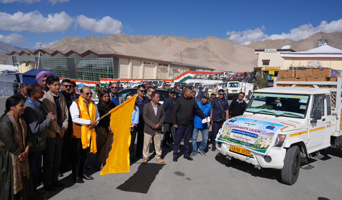 lg_ladakh's tweet photo. Flagged off the first air-consignment of 15,000 “A-grade” Ladakh-grown Liliums to national markets, today from Leh airport, marking a historic step towards creating new livelihoods for our local communities and aesthetic revolution in Ladakh, through commercial floriculture.

Inspired by Hon’ble Prime Minister, Shri @narendramodi ji’s vision of financial empowerment of farmers and youth through agricultural diversification, this landmark initiative, executed in just 60 days, will usher in an era of new economic opportunities and rural entrepreneurship in Ladakh.

Alongside opening access to national flower markets, these flower fields will add multi-hued dimensions to Ladakh’s otherwise rugged, barren visual identity. 

I am pleased to share that the flower field is already providing a commercial avenue to 15 local women engaged in cutting, sorting and packaging of flowers, while a trained local youth is looking after the marketing of the flowers. 
 
The flower field, I am confident, will emerge as a much sough-after tourist and film-shooting destination, thereby, creating a convergence between profitable agriculture and sustainable tourism in Ladakh.