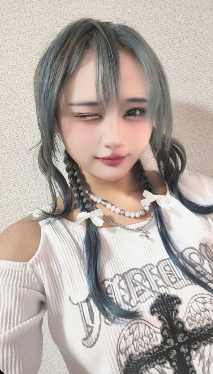 03_05t's tweet photo. 明日は久しぶりの歯医者。
苦手だけど
早めに寝て体調を整えて挑みます。
不安を消そうとしない。
不安があっても私は大丈夫🌿 https://t.co/4xjRhxs8Zf