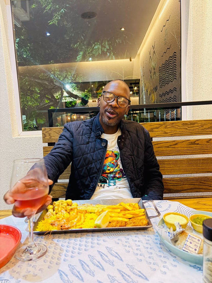 mangi_cyril's tweet photo. She took me out for a Dinner for my birthday celebration https://t.co/Gtxwjeh01J