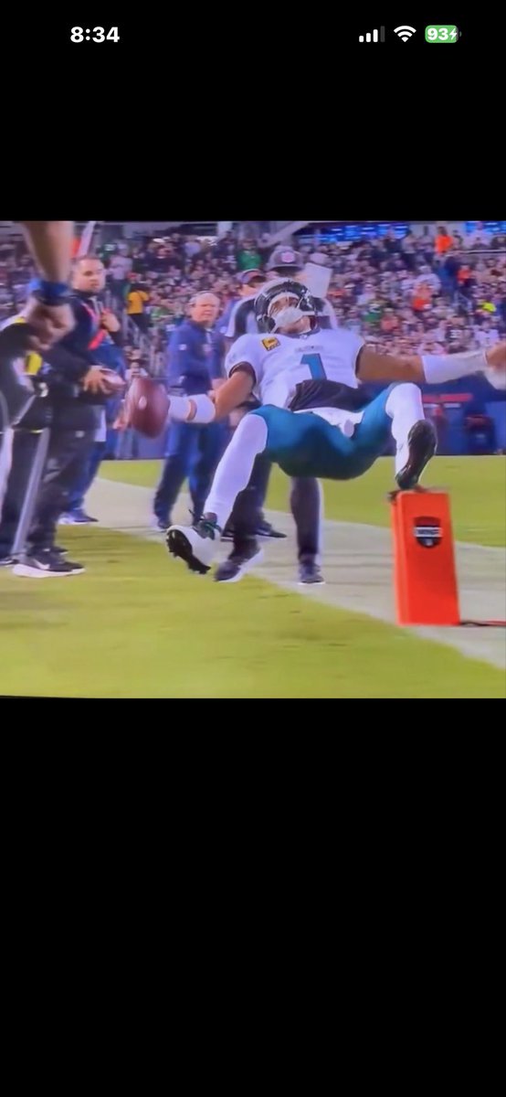 jaymac_4's tweet photo. @NFL @ChicagoBears WAKE UP https://t.co/Cn2yX6swgg