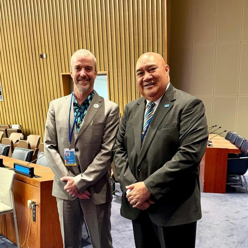 RD_WPRO's tweet photo. Climate change has long been a health emergency. 

It’s past time we treated it that way.

At #UNGA81, I had valuable conversations with Minister @LyndaTabuya of Fiji, Dr Andrew Jones of @spc_cps and @EnvoyRmi from the Marshall Islands.

One message was clear: climate and health cannot be treated as separate issues. 

As a Pacific Islander, I know this is not abstract. 

It is about our families, freshwater, food, homes, and the health services people rely on when crisis strikes.

We need to act:

→ Bring climate and health financing together.
→ Make health facilities climate-resilient.
→ Recognize Pacific knowledge and leadership.

As we head towards #preCOP in Fiji and Tuvalu, we must keep speaking with one voice: climate action is health action. #COP31