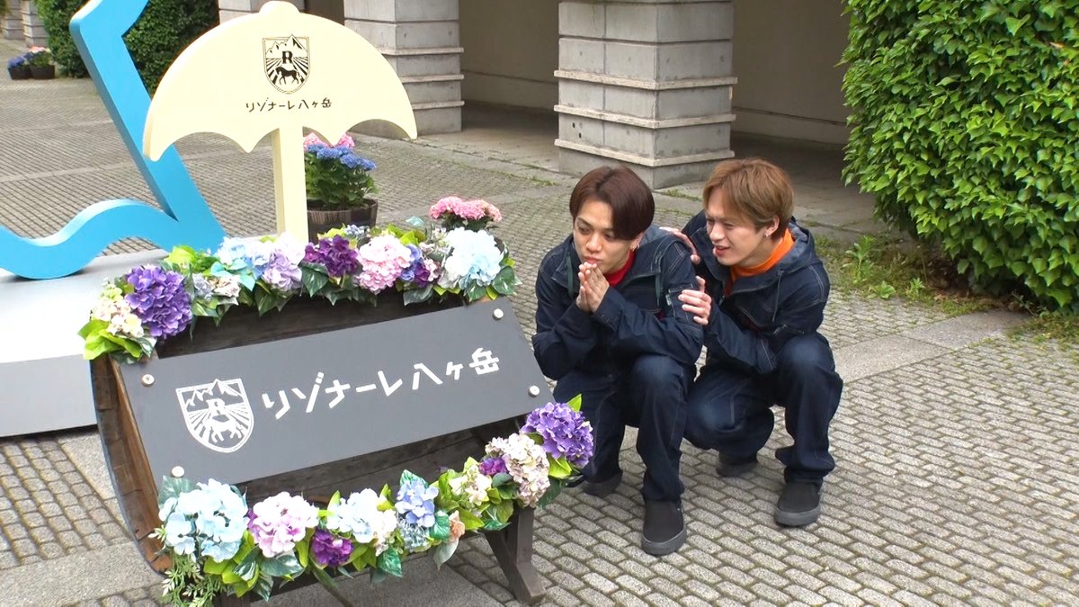 abc_mgzn's tweet photo. 宮近＆松倉海斗が「森だ！海だ！波だ！第2回アイドル水泳大会」で真剣勝負！ 「サメのように速い。“ジョズ倉”と呼ばれていた」と己の過去を語るのは…！？
#トラジャス #ちゃかまちゅ #アイドル水泳大会
https://t.co/8V8bPwRxkl https://t.co/aL2v8efM90