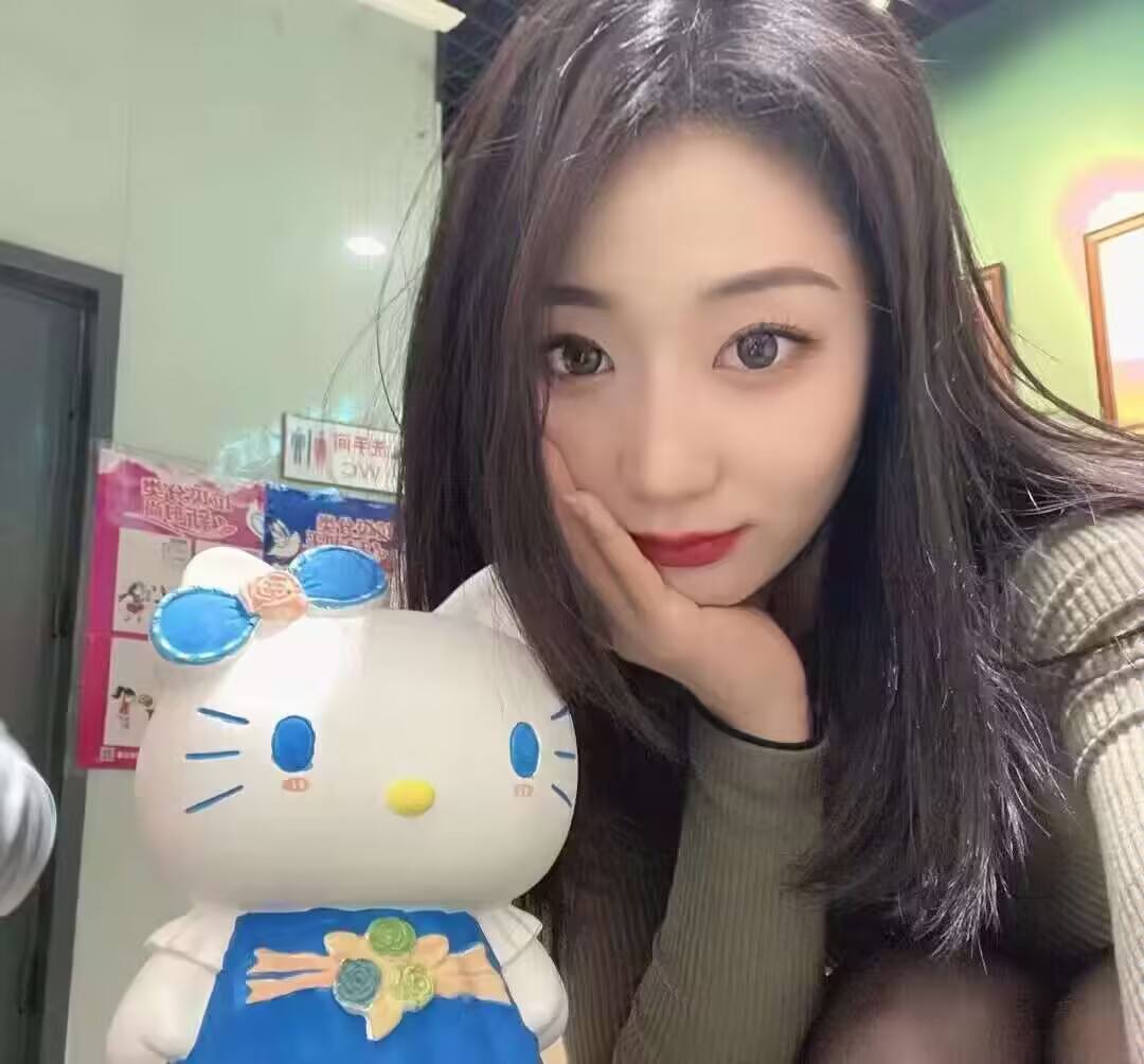 177Rrocha's tweet photo. #按摩小子 #反差   #娇妻
唐山良家小娇妻彻底放开，换上各种暴露情趣装从害羞到狗链含球，白皙肥臀露脸 https://t.co/tcZZjjuzn1