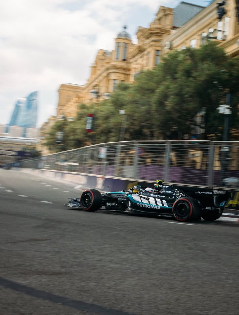 Azerbaijan's tweet photo. 51 laps along the Caspian shore and past the 12th-century walls of Icherisheher. 🏰🏎️ Only in Baku does F1 race through a UNESCO World Heritage Site.

#AzerbaijanGP #F1 https://t.co/yJFWKC8rUA