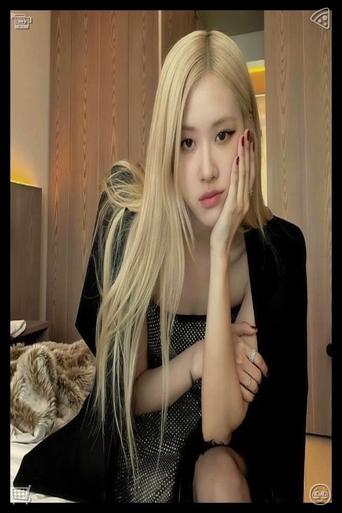 AbdulRickito's tweet photo. 💑Large vase with waterClara’s breath caught in her throat, tears streaming down her cheeks now, happy tears, tears of love and joy. “I love you too, Eli,” she said, her voice shaking with emotion. “I’ve loved you for so long, I just didn’t know how to say it. But I do now https://t.co/YXiFe6itrw