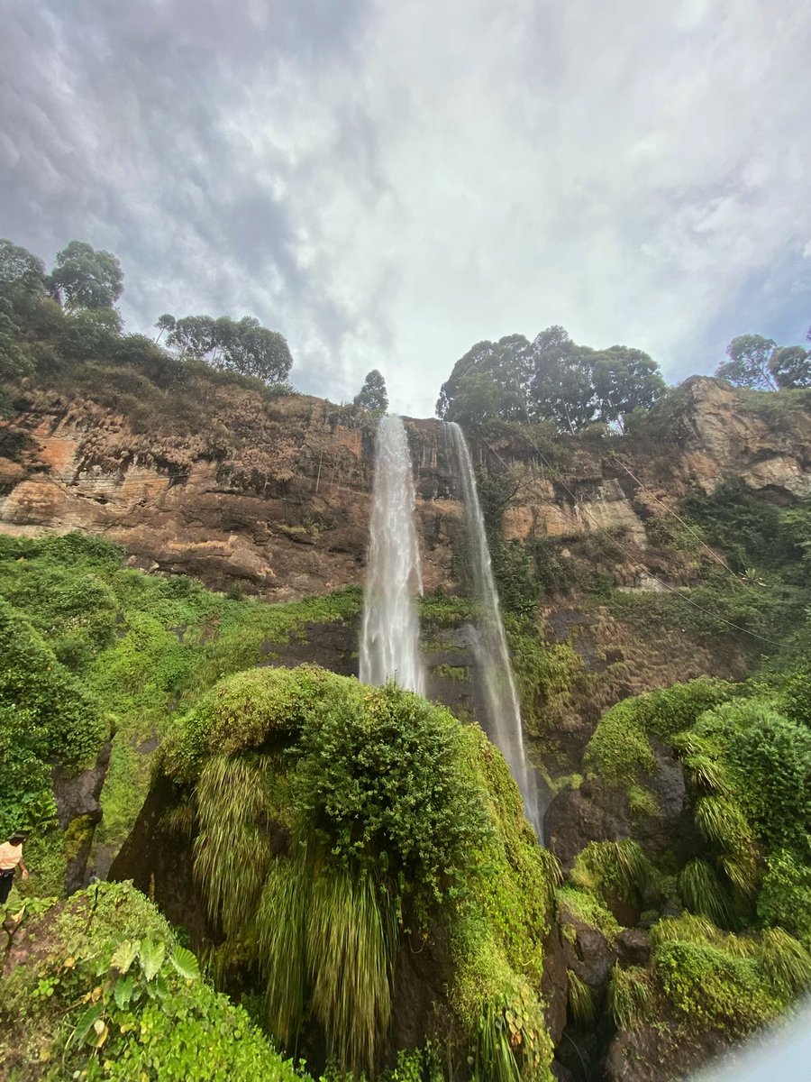 MarvinTheGuide's tweet photo. Good Morning beautiful Uganda 🇺🇬 

What’s your favorite frame 🖼️ of the 4!?

#WTD2026 #ExploreUganda #sipifalls https://t.co/jrNUxSp1m8
