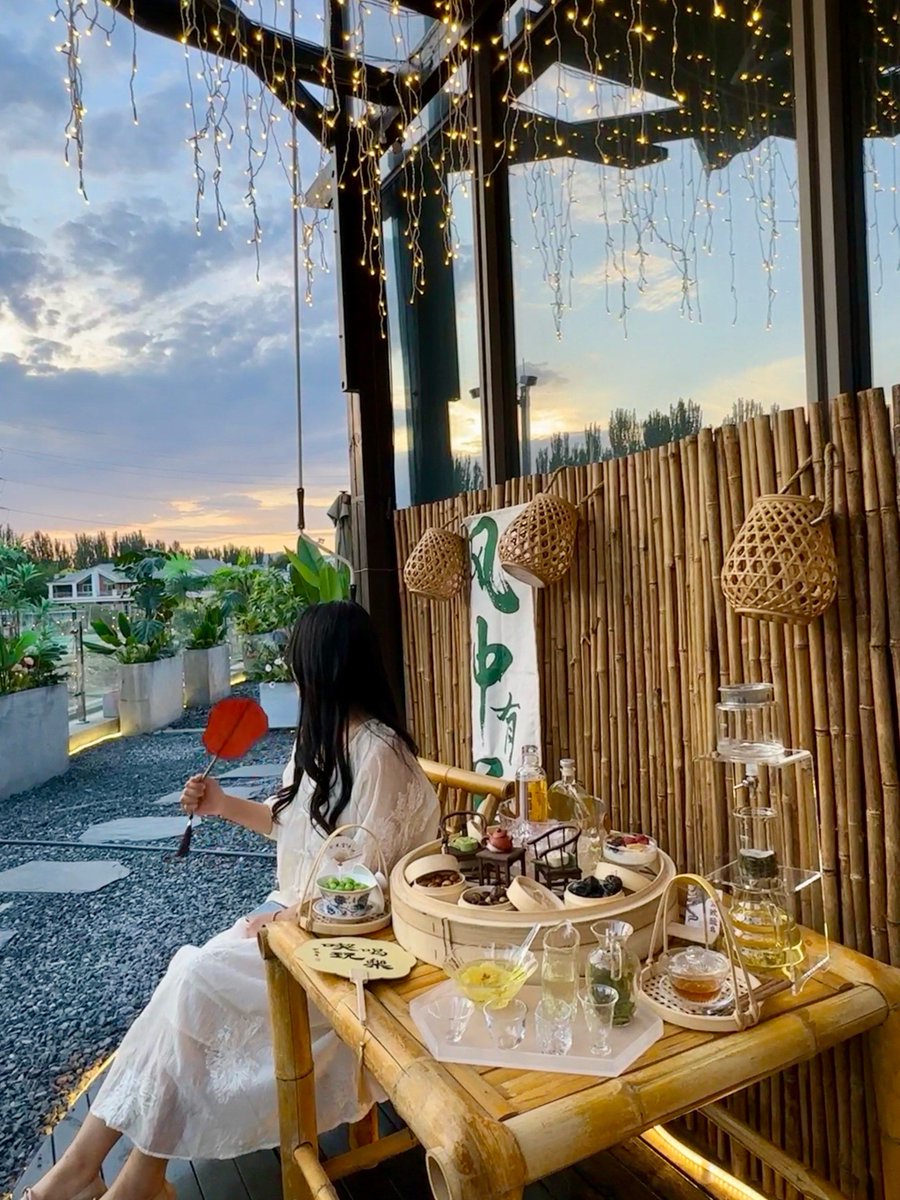 amitriver169411's tweet photo. Sipping iced tea on the balcony as golden hour hits—perfect little moment to slow down and breathe https://t.co/dJVI1BWNvH