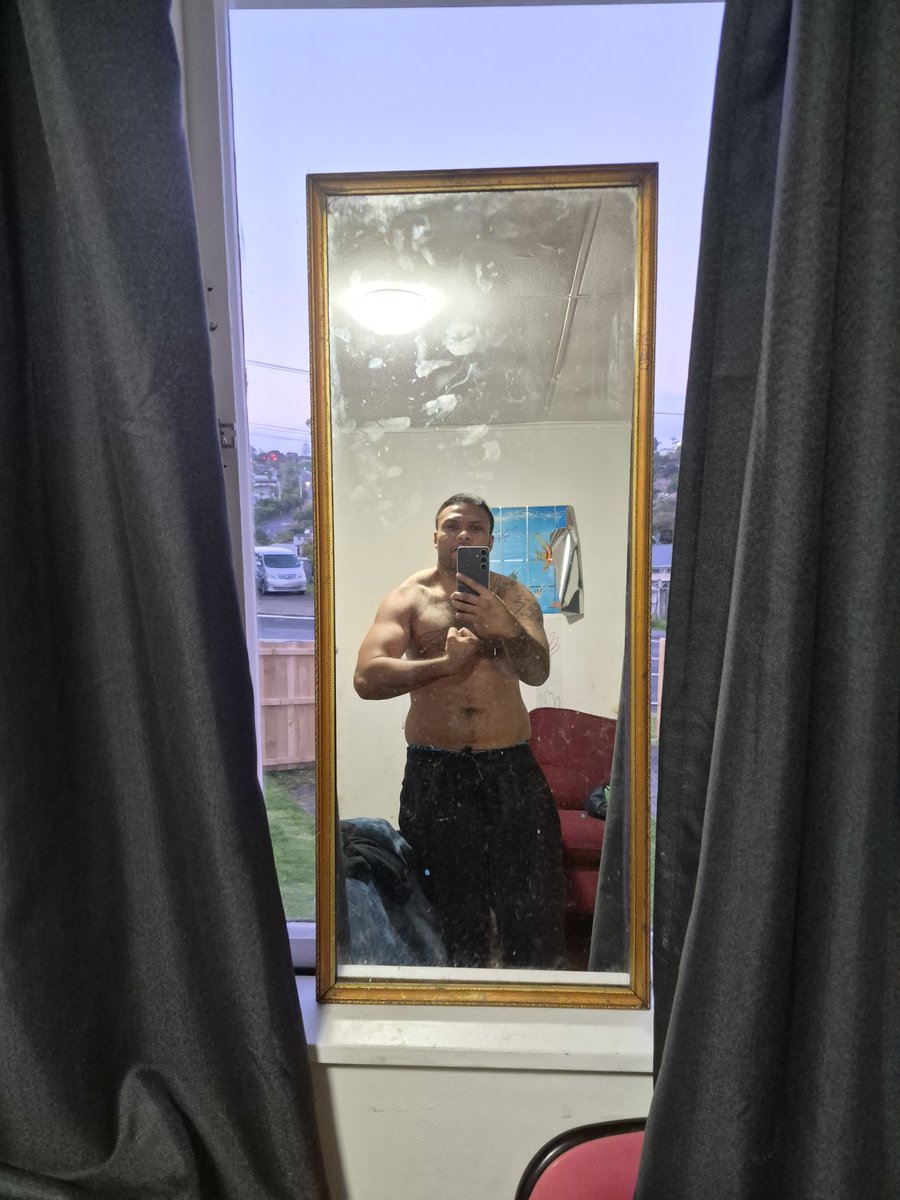 PercivalMurph's tweet photo. Slowly but surely making progress end goal hopefully ripped by summer haha if not damn it train harder hahaha https://t.co/UippbfsDO2
