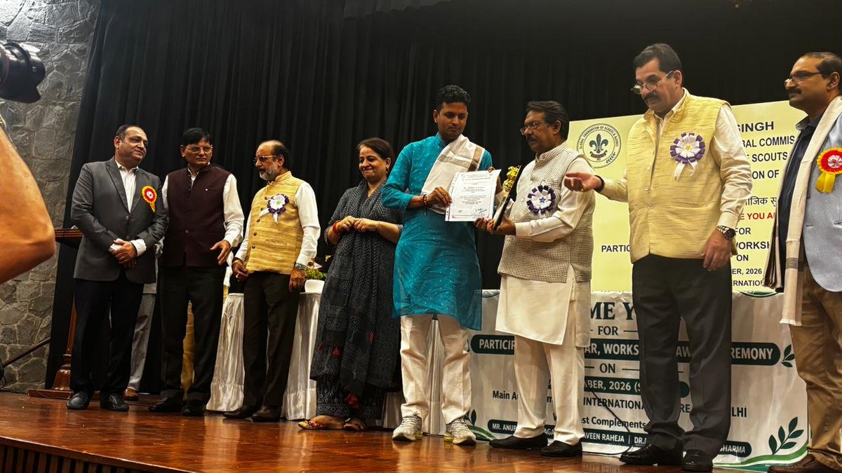 arsdcollegedu's tweet photo. Heartiest congratulations to Dr. Roushan, Dept. of Computer Science, #ARSDCollege, on receiving the prestigious National Teacher Award 2026 at IIC, New Delhi! ππ
βA true testament to teaching & academic excellence! π
β#ARSDPride #UniversityOfDelhi #FacultyAchievement #DU https://t.co/bXvgcqWzrt