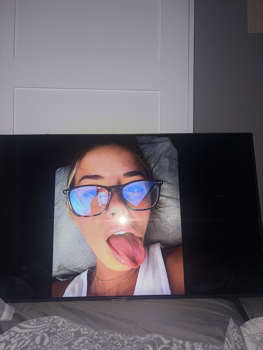 Userabsent68's tweet photo. Dm me for tribs https://t.co/gabptdbVf2