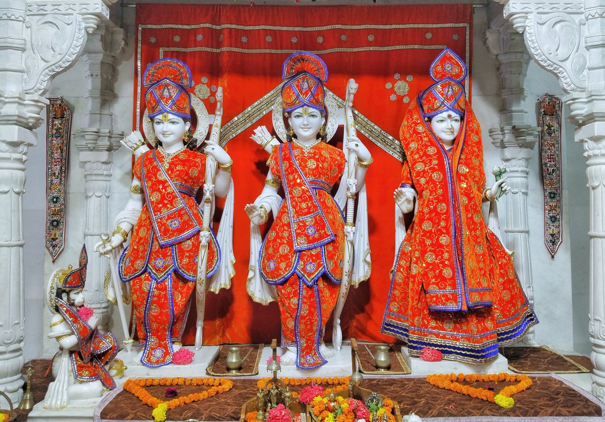 Somnath_Temple's tweet photo. श्री राम मंदिर, प्रभासक्षेत्र - गुजरात (सौराष्ट्र),
दिनांक: 29 सितंबर 2026, भाद्रपद कृष्ण तृतीया - मंगलवार
मध्याह्न शृंगार
092611278

प्रभास तीर्थ में हिरण्या नदी के किनारे बिराजमान भगवान श्रीराम प्रभु के तीर्थ पहुंचने के लिए लोकेशन लिंक:📍https://t.co/eKlb18Nrky

Whatsapp Channel Daily Darshan https://t.co/sndKP0fuKq