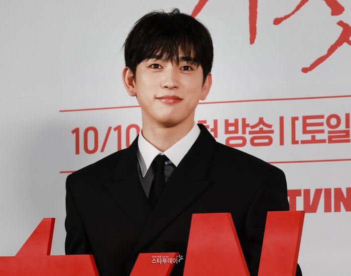 NeunG__G's tweet photo. แทอุงหล่อมาก

#100일의거짓말 #100DaysofDeception 
#Jinyoung #Parkjinyoung #진영 #박진영@JINYOUNG🍑 https://t.co/2IPvi3xAsH