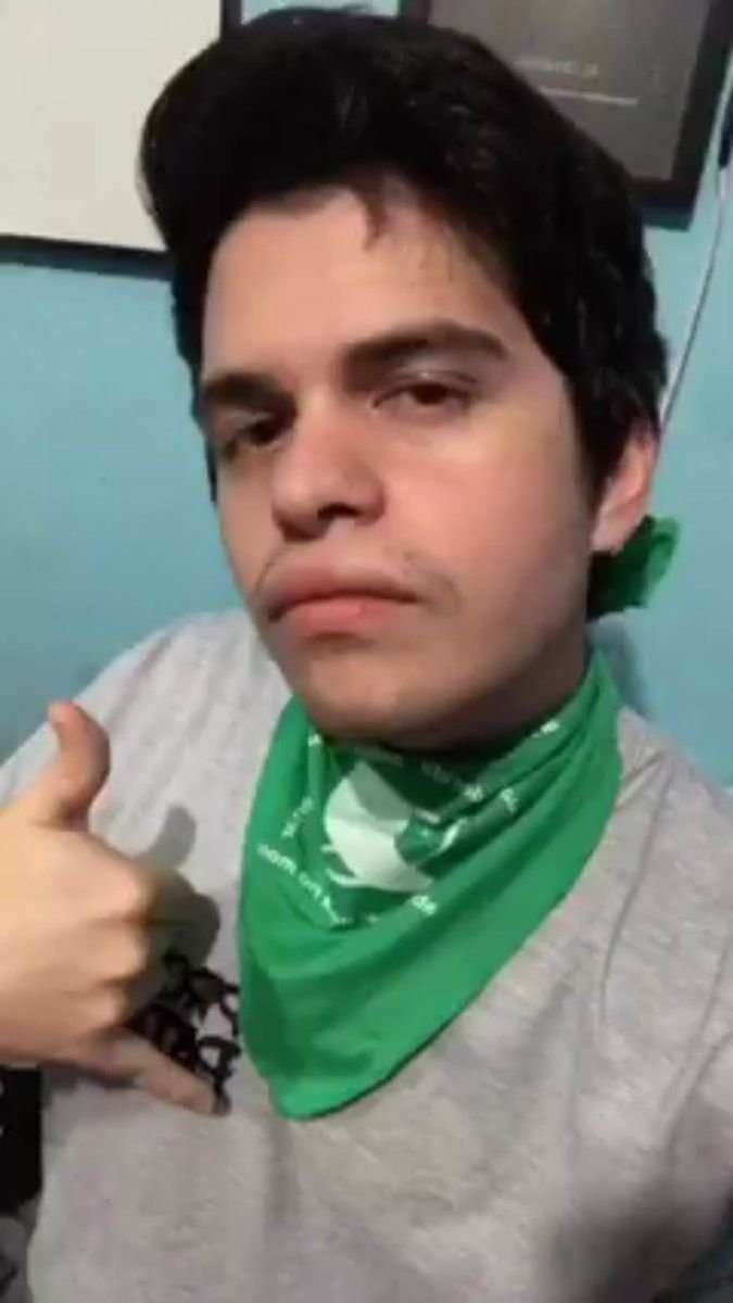 Duolingogo's tweet photo. @rrommanntwm @WestCOL Y este que seria mi bro?

Metiendose con menores
Pero como es amigo de spreen no importa 🤗 https://t.co/bj8u6nSxTp