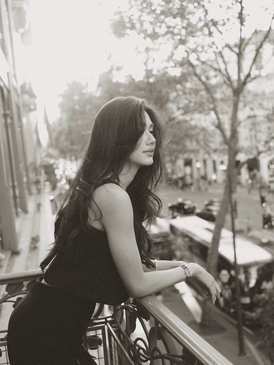 Clarievia's tweet photo. โห ...  ลีน่า สวยกินคนมาก https://t.co/rTwo0mUNTX