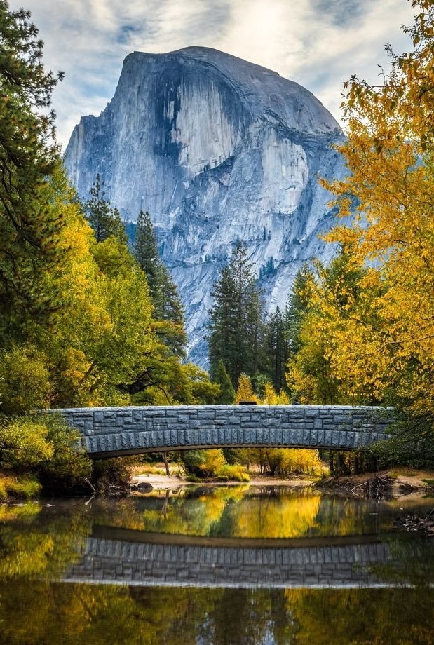 Oi_On_Ya's tweet photo. 📌Pohono Bridge as it crosses the Merced River in Yosemite National Park, California USA. 🍂 https://t.co/ljFHGx12OB